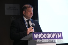 wom49576