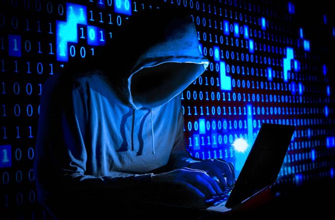 Нейросети в арсенале хакеров: новый виток атак на бизнес