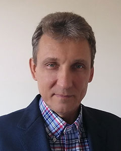 Олег Жаров