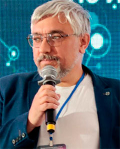 Павел Комарь 