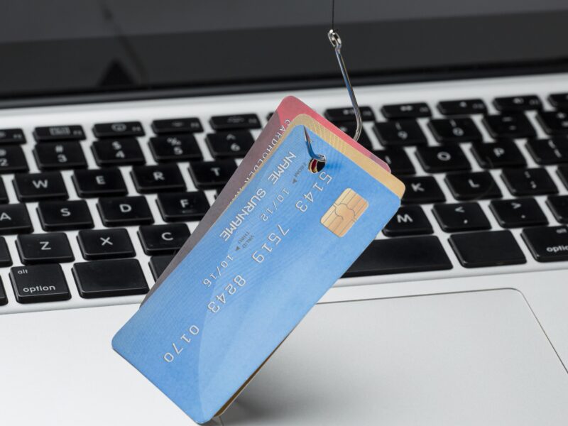 Фишинг для академиков: новая волна целевых атак в России