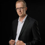 Дмитрий Хомутов