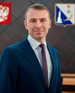 Денис Профатилов